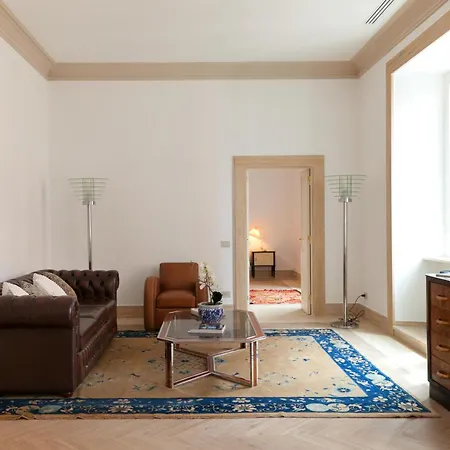 Apartment Charm & Elegance Off Via Veneto 2br, 2ba